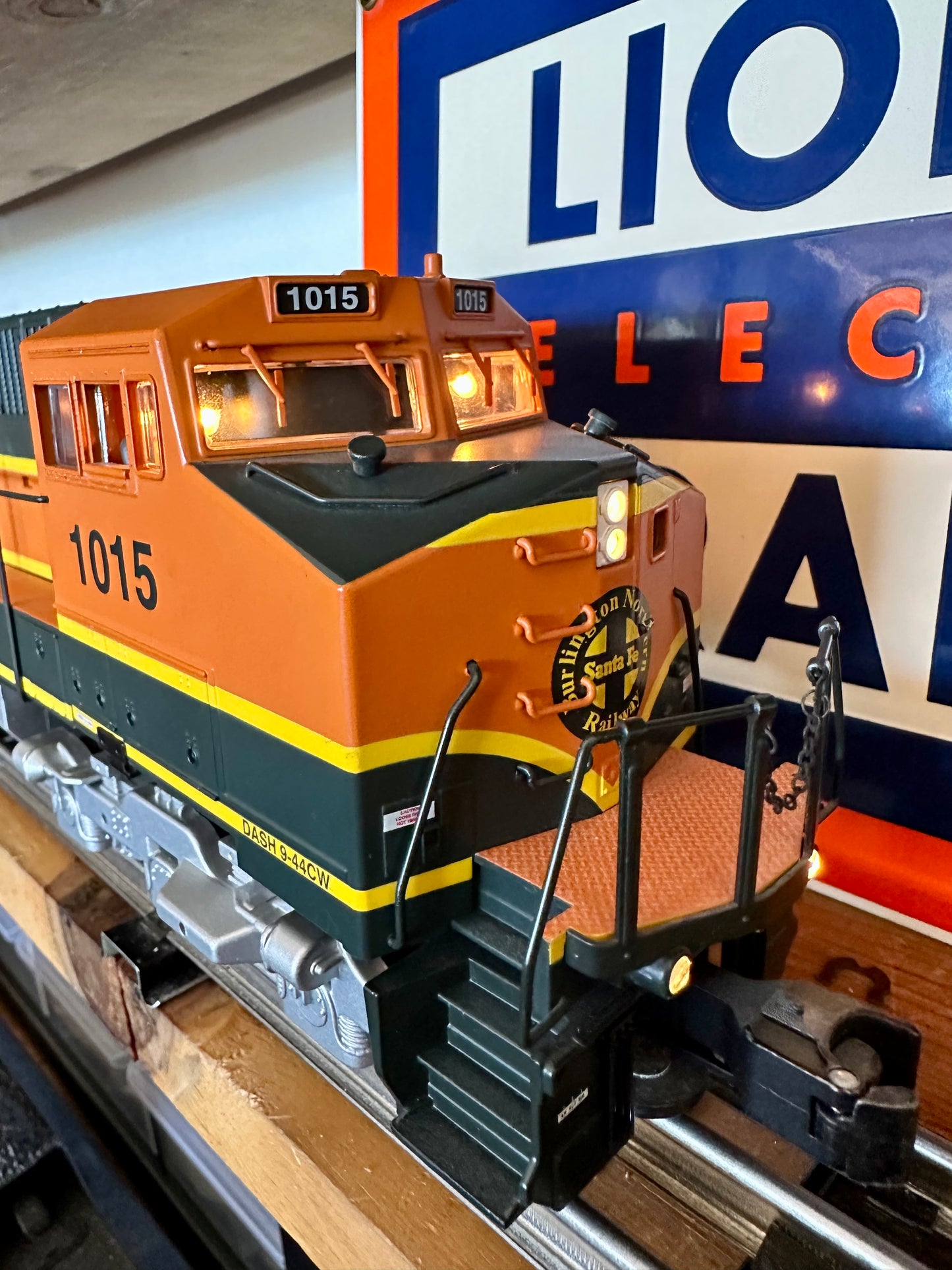 Lionel Scale BNSF Dash-9 6-18257