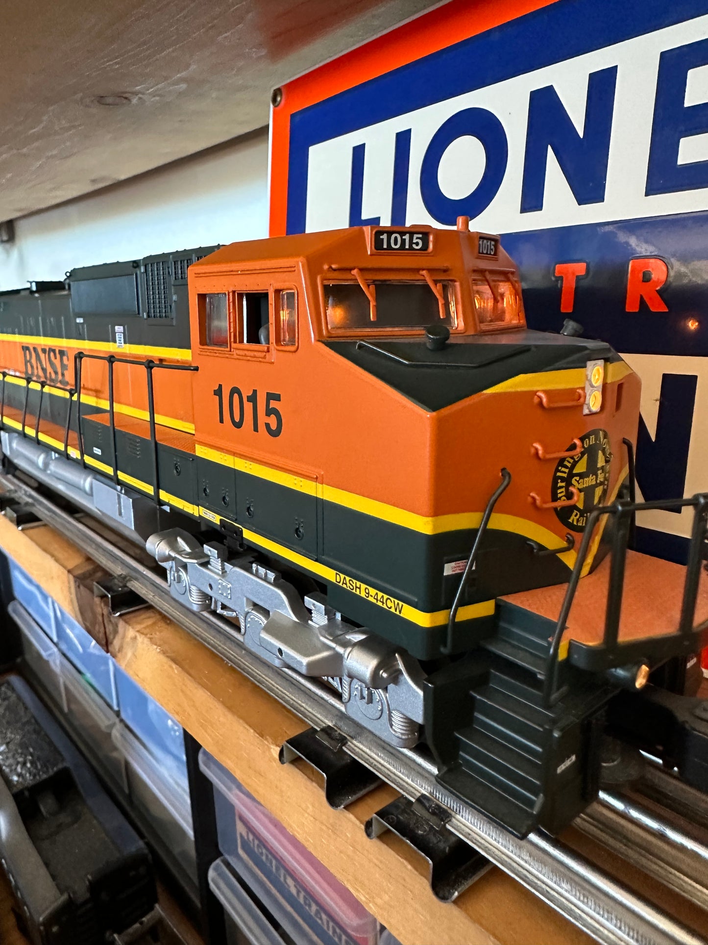 Lionel Scale BNSF Dash-9 6-18257