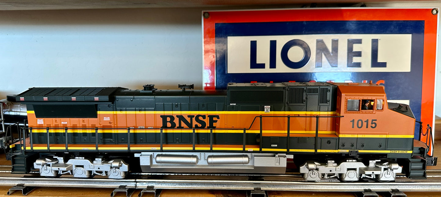 Lionel Scale BNSF Dash-9 6-18257