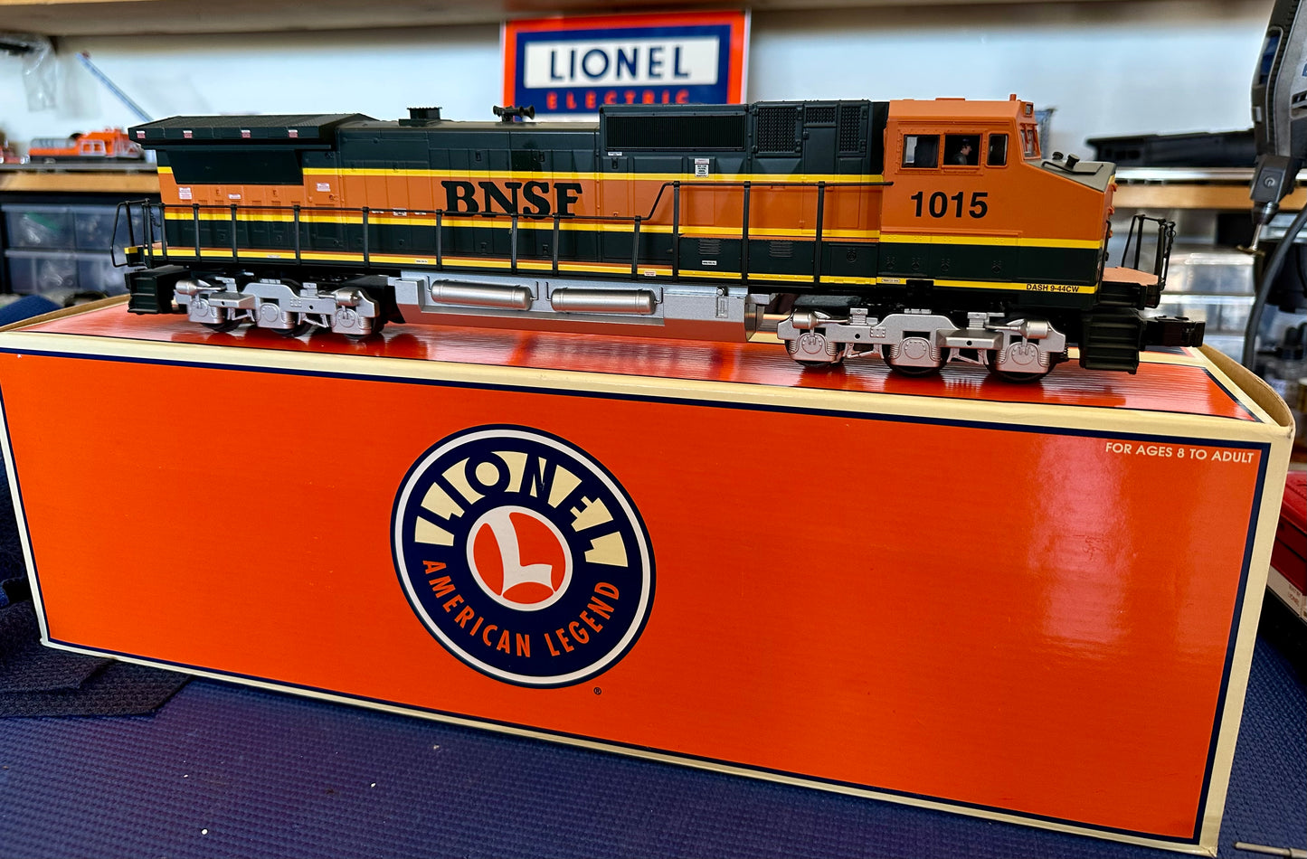 Lionel Scale BNSF Dash-9 6-18257
