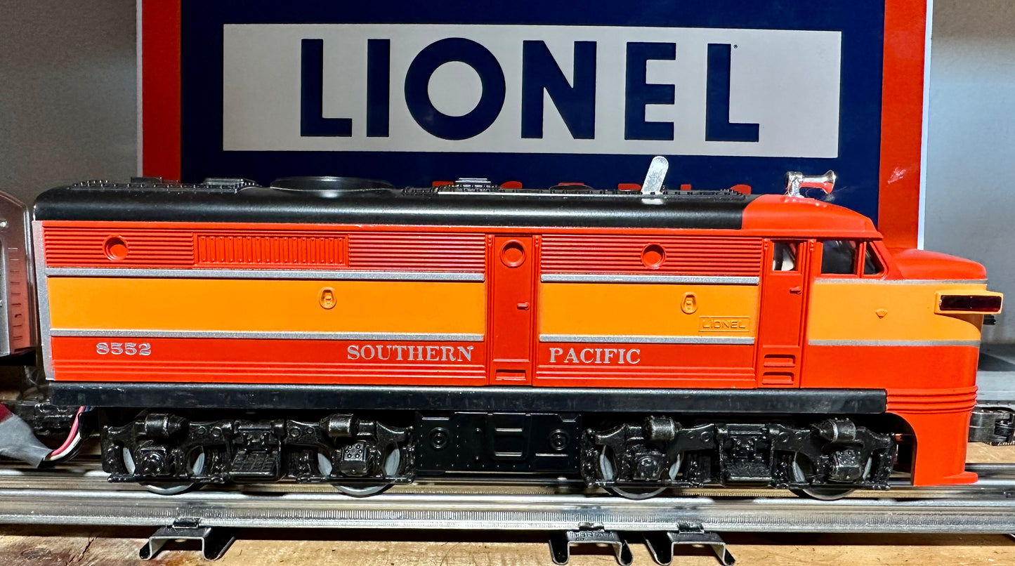 Lionel 6-8552 Southern Pacific Daylight ALCO FA2 ABA Diesel Engines