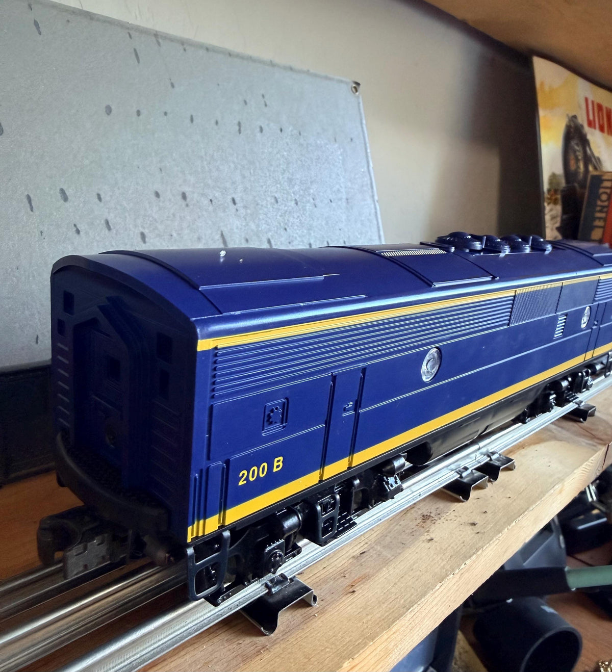 Lionel 6-18122 ATSF EMD F-3 B Unit Railsounds II O Scale