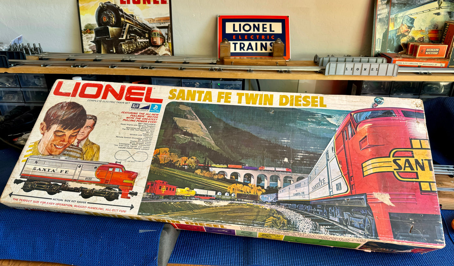 Rare 1972 Lionel Santa Fe Twin Diesel No. 6-1285 Freight Set with Original Box