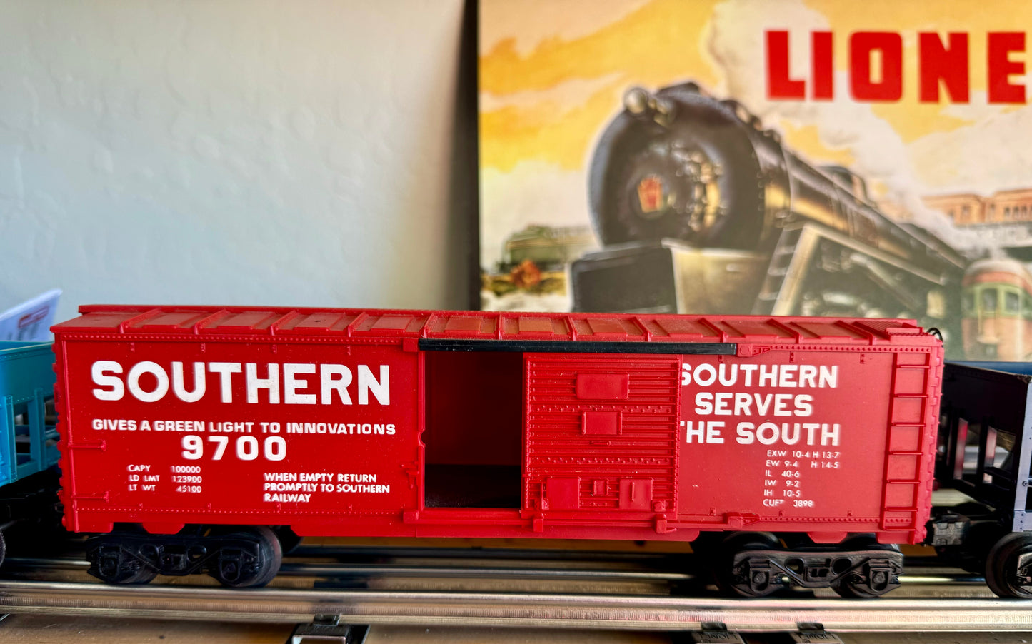 Rare 1972 Lionel Santa Fe Twin Diesel No. 6-1285 Freight Set with Original Box