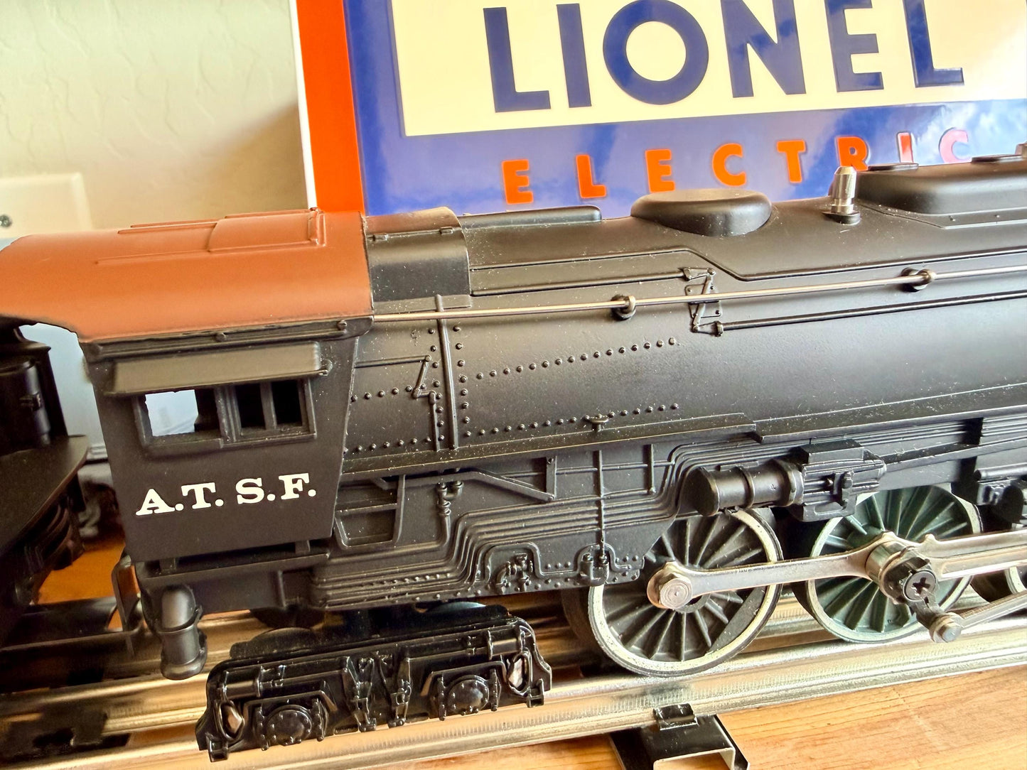 Lionel #8900 Santa Fe 4-6-4